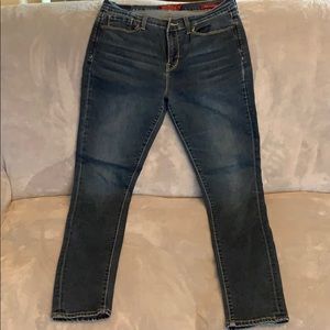 Lucky brand jeans size 10/30R inseam 30.5